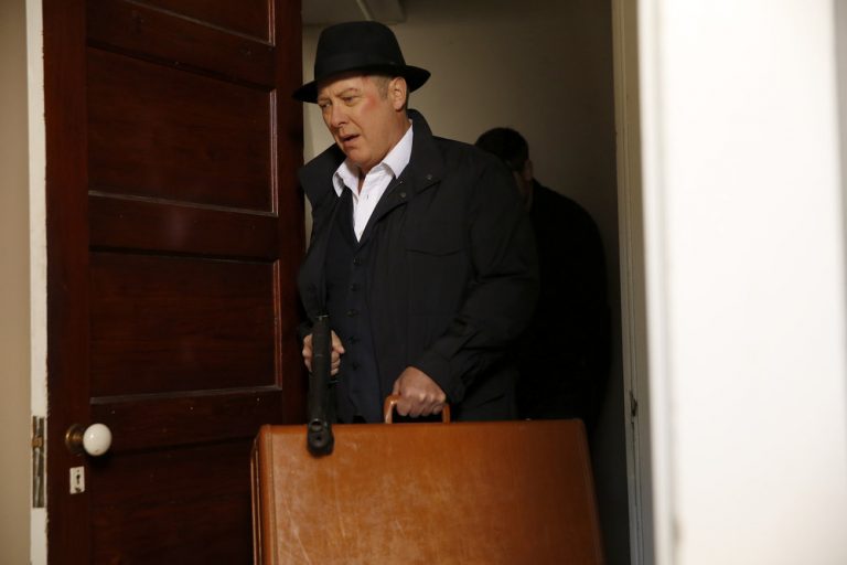 Blacklist - Who is in the suitcase?