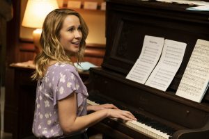 PERFECT HARMONY -- "Pilot" Episode 101 -- Pictured: Anna Camp as Ginny -- (Photo by: Justin Lubin/NBC)