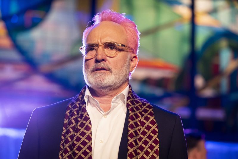 PERFECT HARMONY -- "Rivalry Week" Episode 107 -- Pictured: Bradley Whitford as Arthur Cochran -- (Photo by: Justin Lubin/NBC)