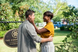 SWEET MAGNOLIAS (L TO R) JASON MACDONALD as TOM PATTERSON and HEATHER HEADLEY as HELEN DECATUR in episode 105 of SWEET MAGNOLIAS Cr. ELIZA MORSE/NETFLIX © 2020