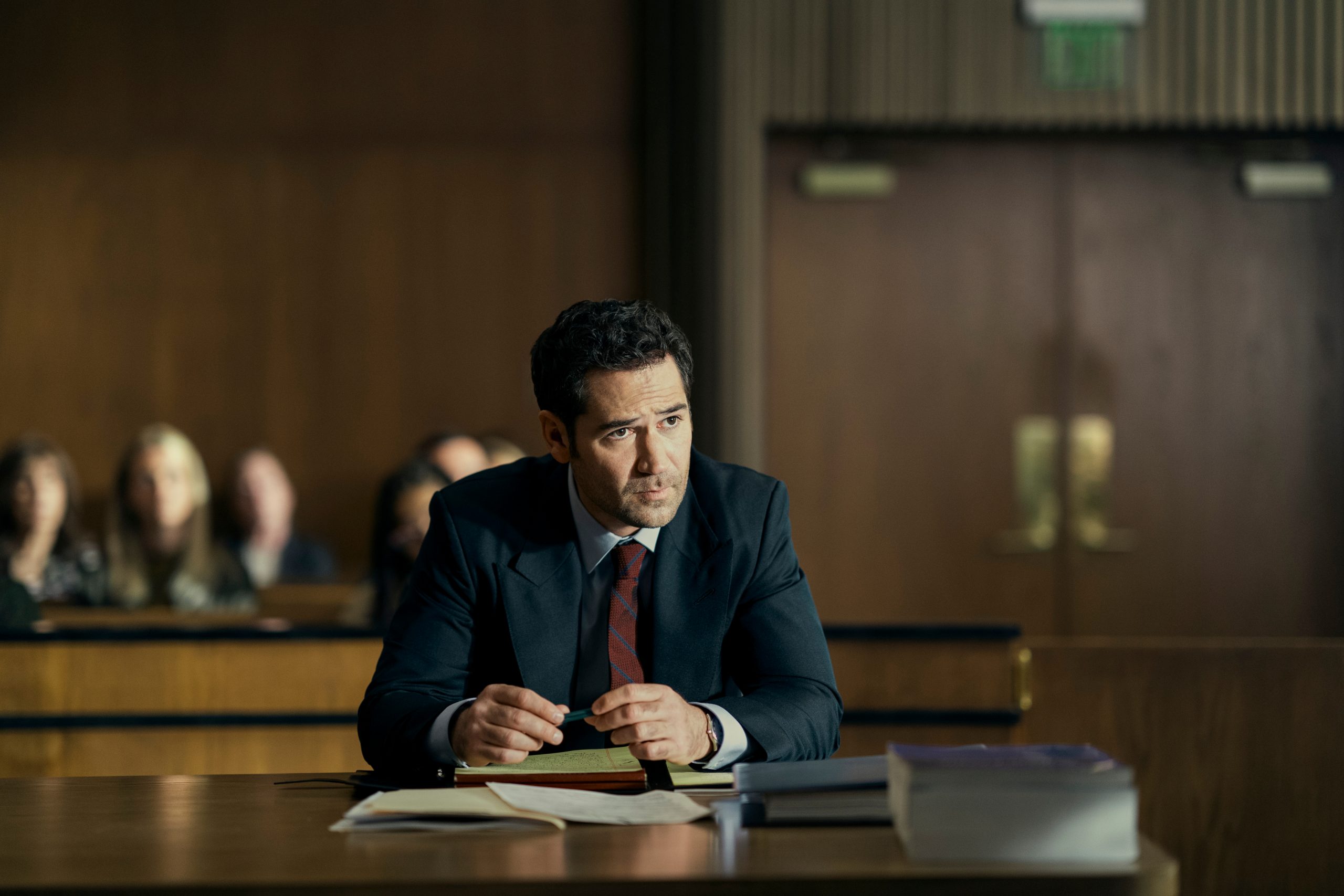 The Lincoln Lawyer. Manuel Garcia-Rulfo as Mickey Haller in episode 107 of The Lincoln Lawyer. Cr. Lara Solanki/Netflix © 2022